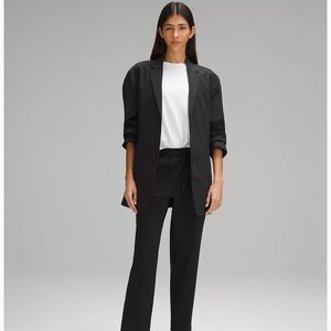 Tapered-Leg Mid-Rise Pant 7/8 Length
Luxtreme